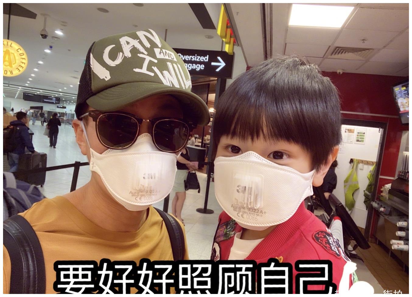 吴尊晒女儿近照,neinei穿芭蕾舞裙比赛,戴圆框眼镜像妈妈