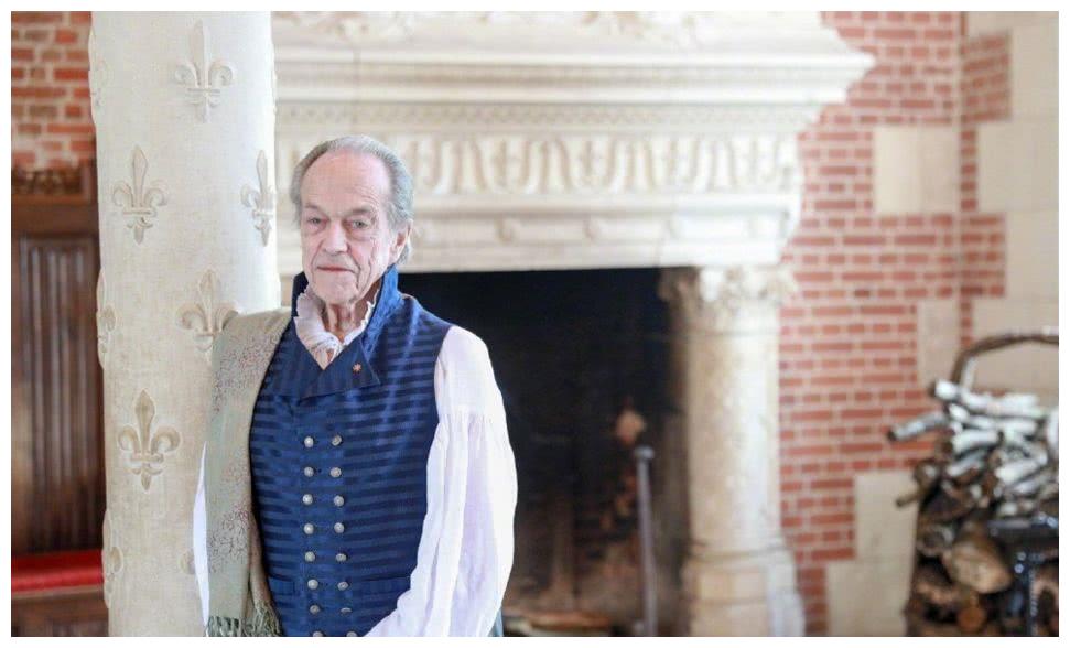 纳税21亿!年赚百亿!揭秘微商天后张庭的捞钱秘