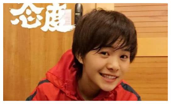 王霜狂飙30米单刀戏耍门将,中国足球罕见的惊