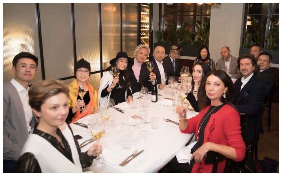 纳税21亿!年赚百亿!揭秘微商天后张庭的捞钱秘