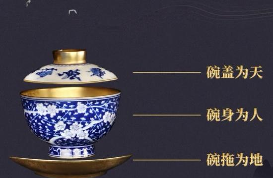 这两件瓷器的价格都很高,你能一眼能辨认出哪一件价格高吗