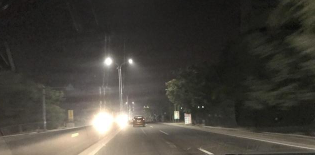 教你夜间高速开车的4个小技巧,车主们快来了解一下吧!