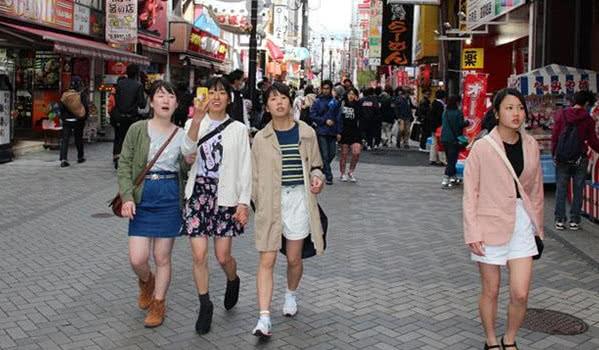 泰国人评价中日韩游客:日本人有教养,韩国人抠