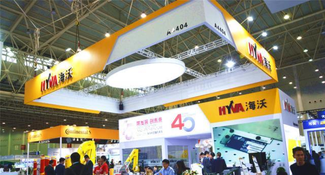 海沃武汉车展上，液压举升系统、中置轴产品、智能举升系统成焦点