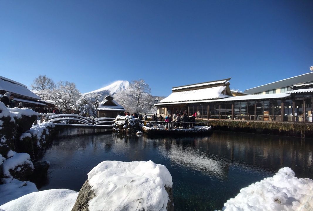 景色风光 富士山下的雪景真好看 富士山 雪景 景色 新浪新闻