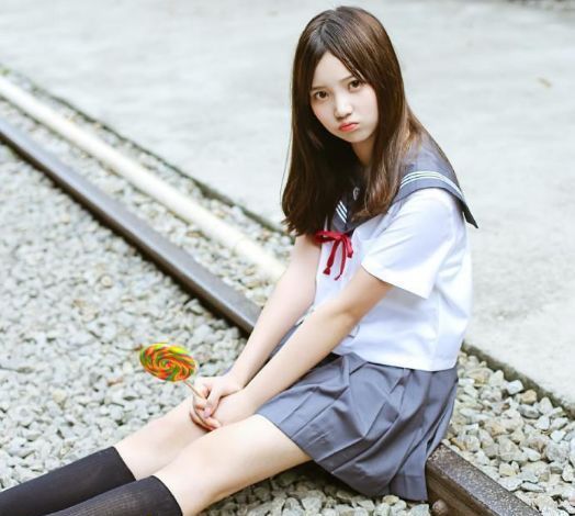 向俞星--《猎兽少女队》青春美少女的可爱活泼