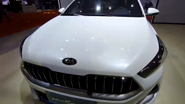 视频：2020款起亚K3混动版惊艳亮相，看完给个不心动的理