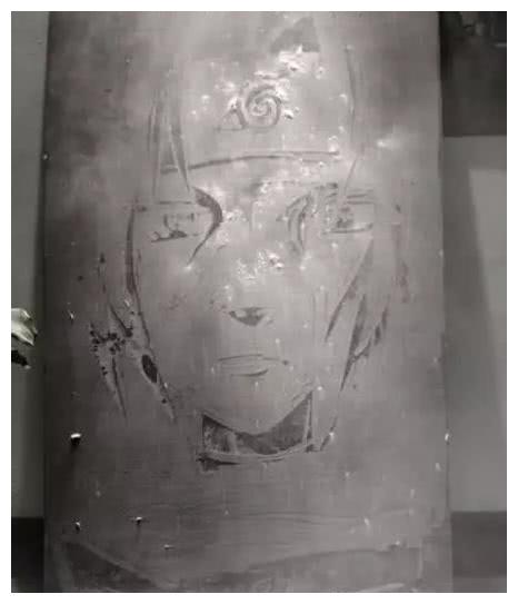 美术生神操作又来了，这次居然用胶水画画，网友：成画太帅顶不住