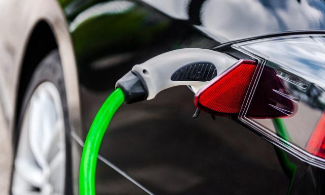 A股特斯拉火爆异常 但这个相关行业同样存在巨大机会