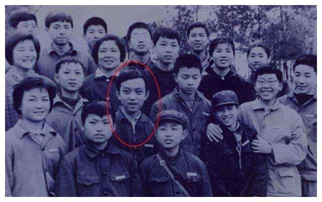 他是中国“第一神童”，13岁上大学19岁任教，如今却成这样！