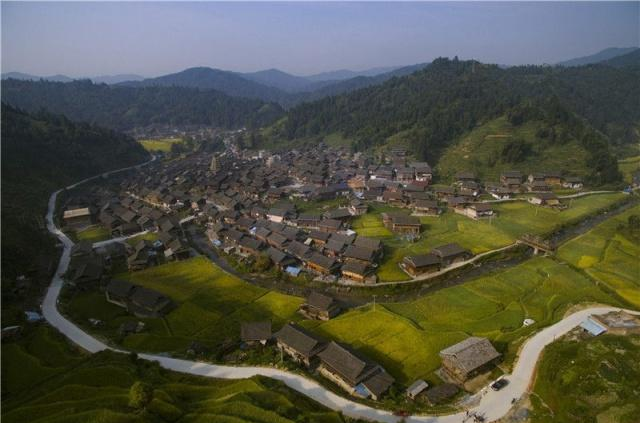 全国人口第一村_全国一等奖手抄报(2)