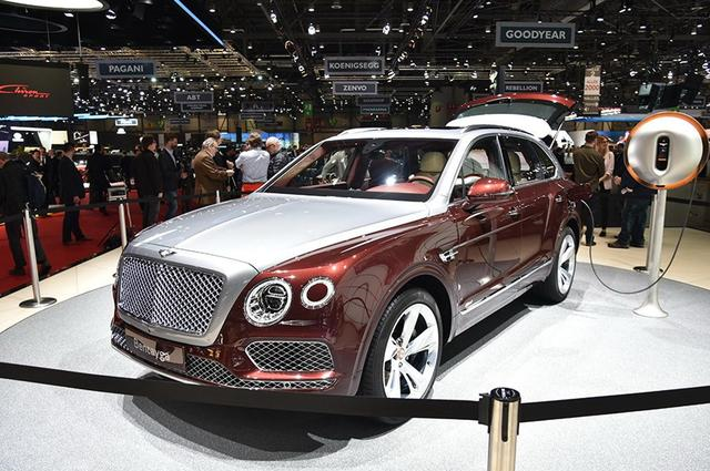 宾利的混动车更加“宾利”，售价219.7万，纯电续航50公里