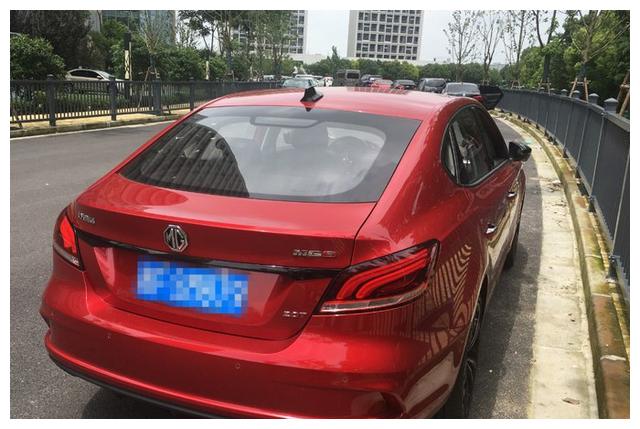 里外全能的轿跑车,分享下19款名爵6顶配