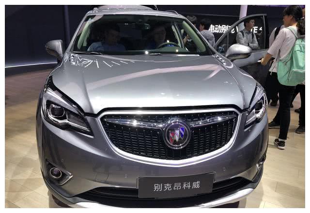 终于不用看奇骏!长近4.7米是“隔音王”一脚260马力跌6万