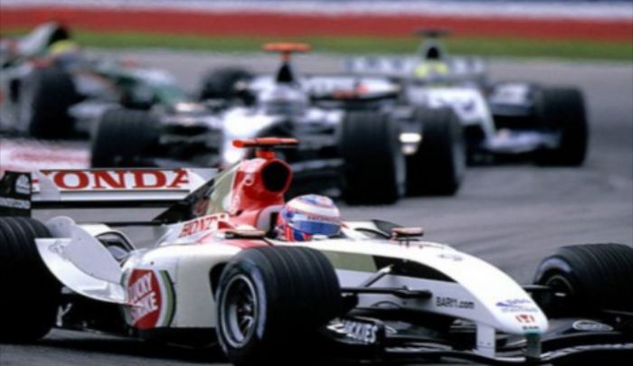 超级亚久里：来看看赛车图，你喜欢看赛车吗，劲爆