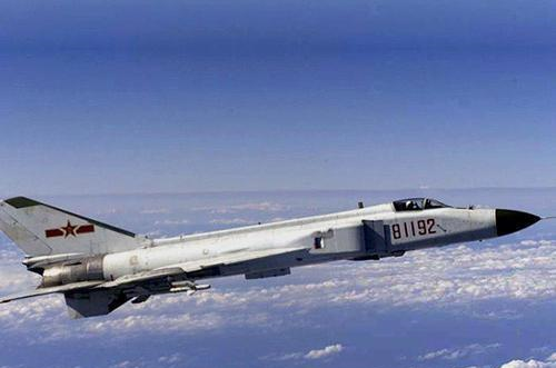 上世纪80年代 中国为何没买美国的F-4鬼怪战斗机