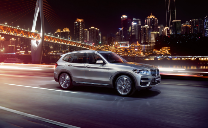 BMW X3 xDrive 25i，实力演绎入门车型的高配哲学