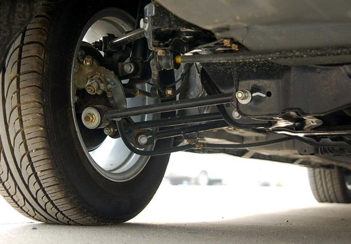 国产车企中的4大“最强底盘”，吉利榜上有名，第一名不比奥迪差