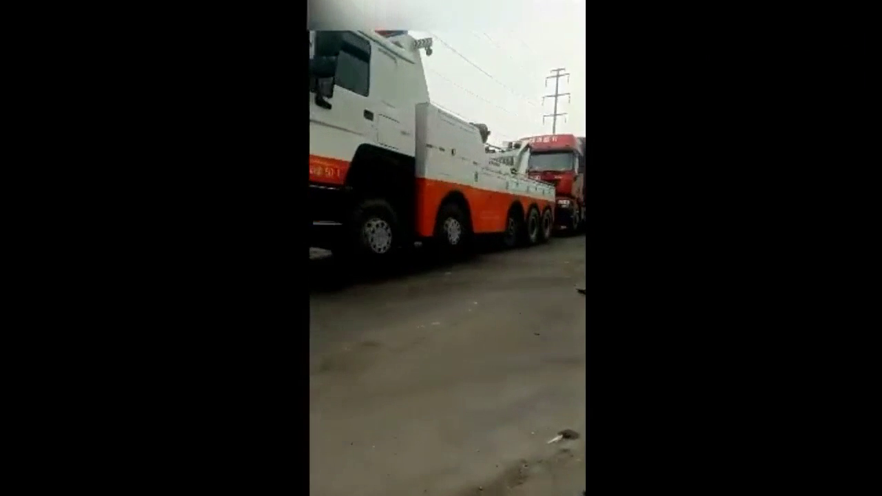 超载卡车就这样子被人拉走了