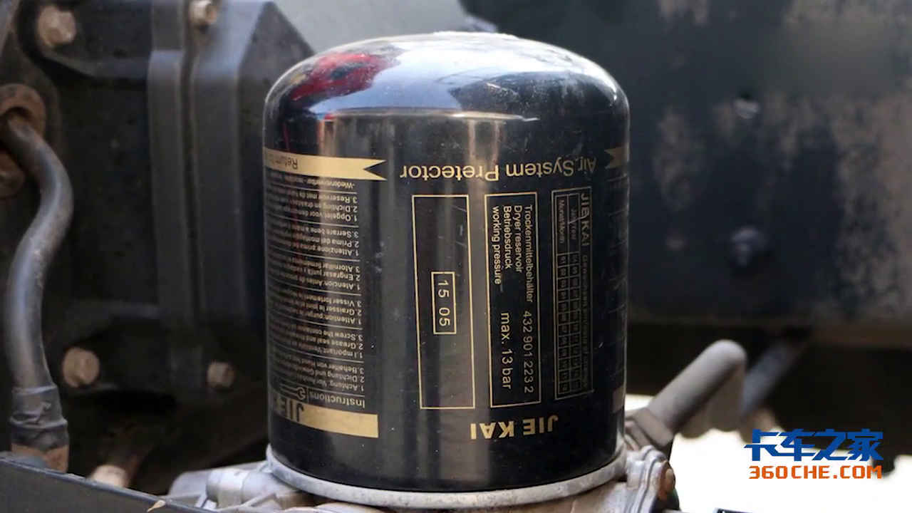 劣质干燥罐差点害了卡车司机的命，这东西到底多久换一次？