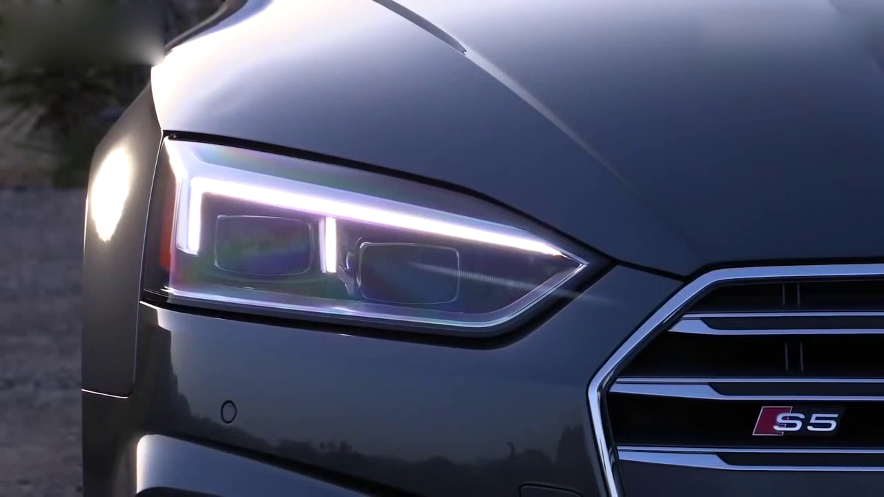 实拍奥迪S5，内外部细节展示，魅力四射的跑车