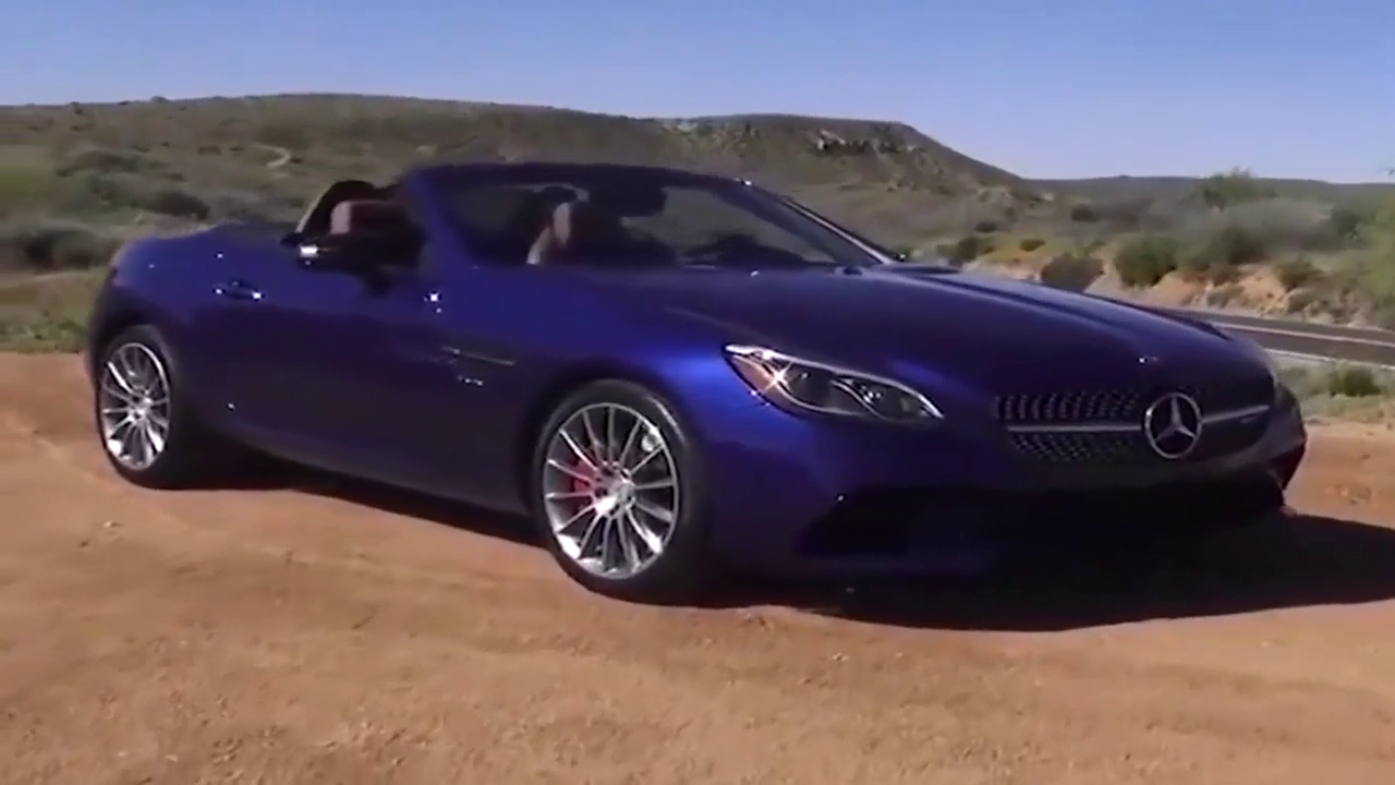 价值300万的奔驰敞篷跑车 光看外表就觉得值这个价！