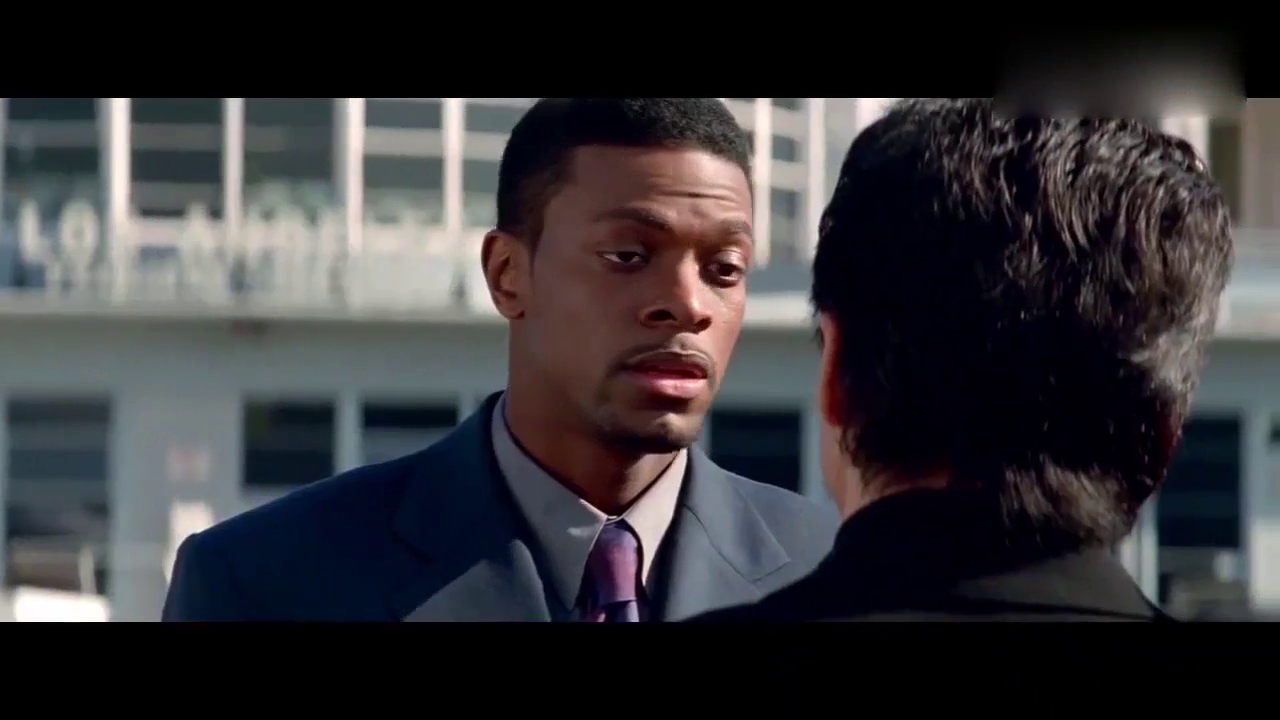 影视一哥装作不会英语，摆了FBI一道！结果最后被出租车收拾了