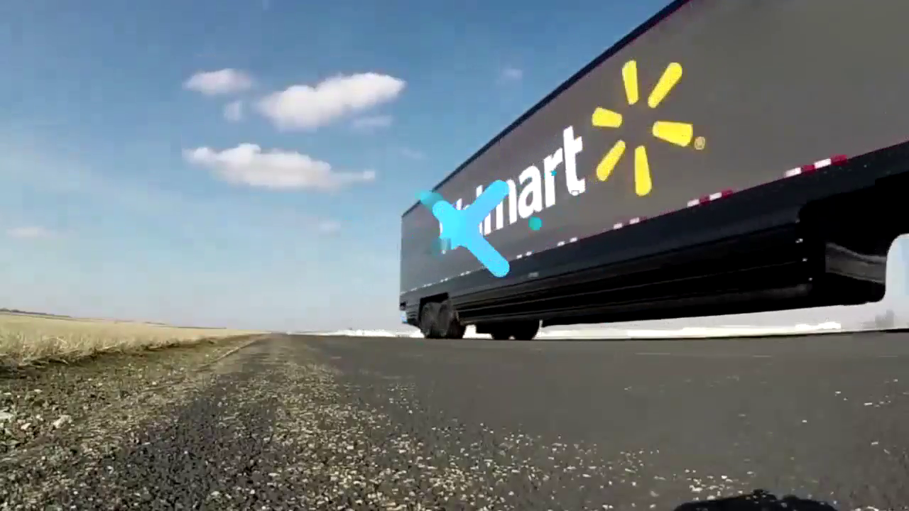 开超市的沃尔玛，造了个动车版“卡车”，有开飞机的感觉