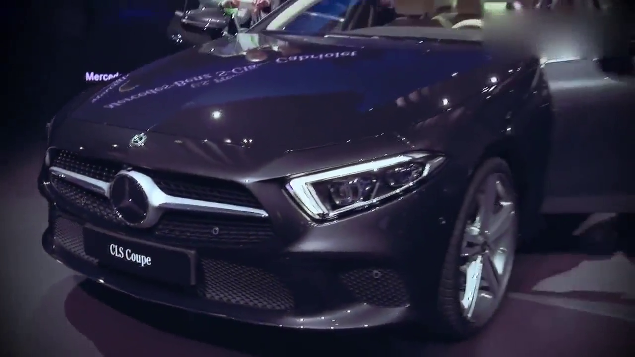 车展上偶遇2018款奔驰CLS，无框车门一打开放弃奥迪A7