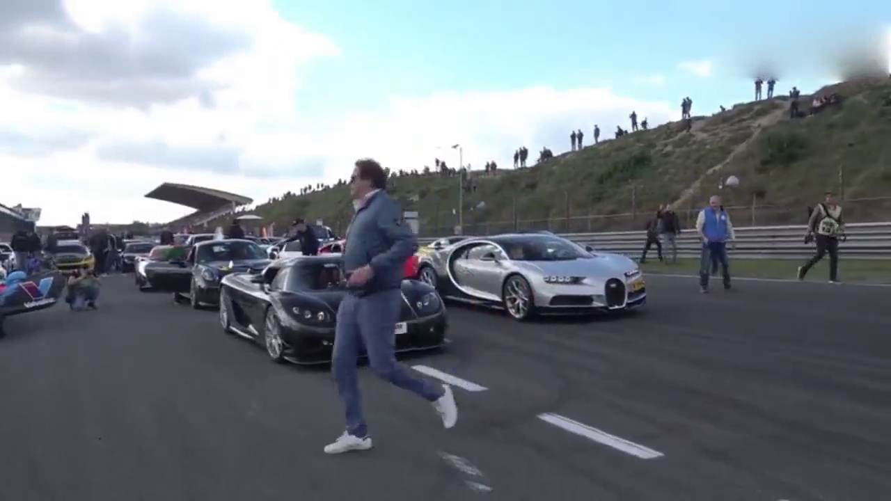 跑车聚会，好多汽车不认识，迈凯伦，布加迪，兰博基尼是亮点