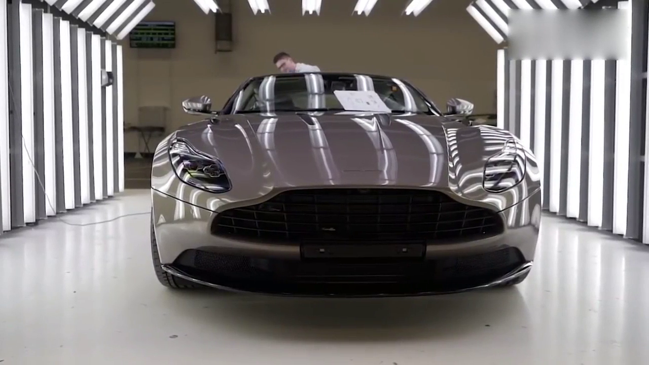 价值330万阿斯顿马丁，看完生产过程，才明白什么叫豪华跑车