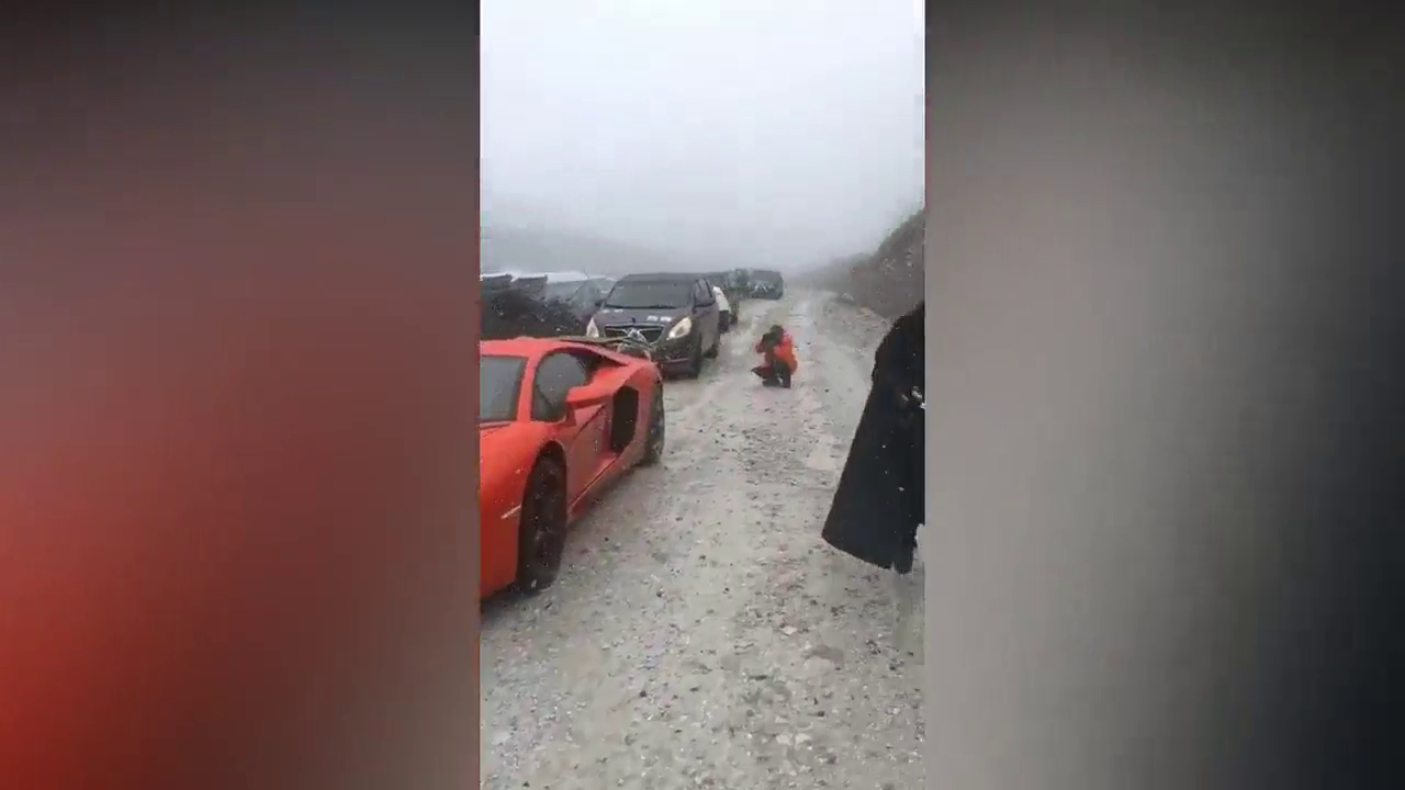 谁说跑车不可以进藏的，只要有梦想，什么都能实现的