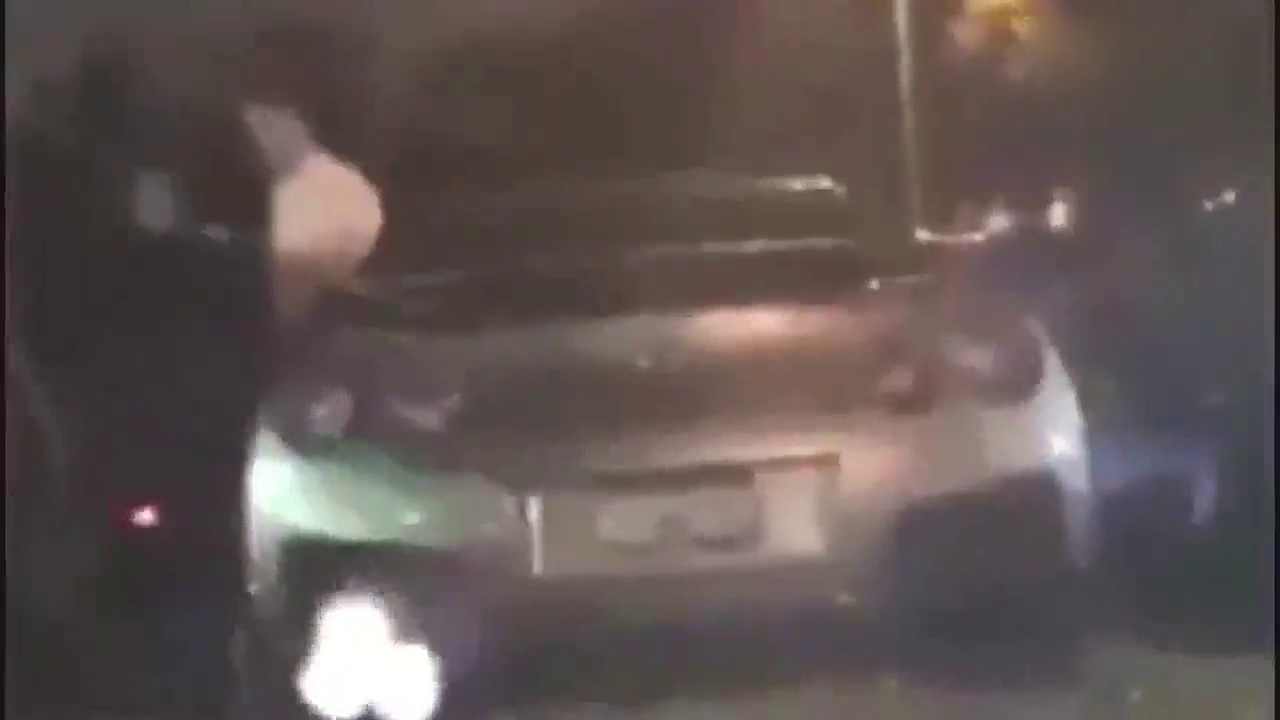 跑车喷火跟开机关枪似的，太威武霸气了