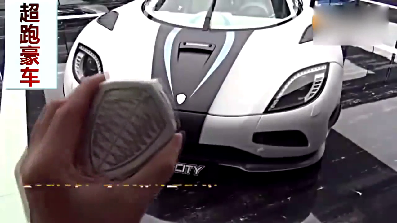 实拍你没看过的各种超级跑车开门方式 你会吗！