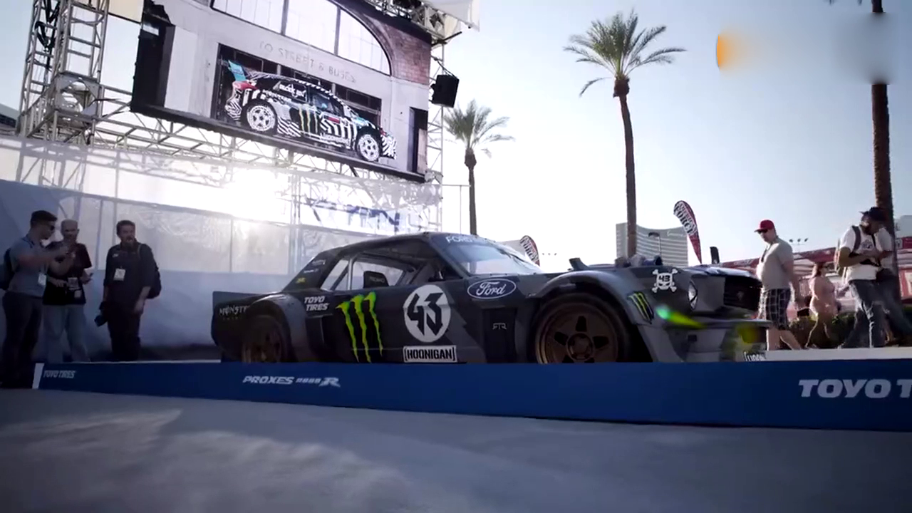 视觉冲击！SEMA改装车展上的改装车