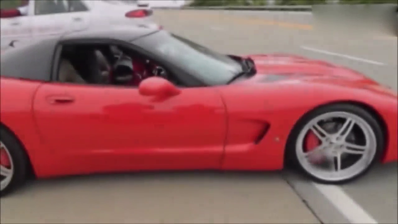 要想飘移玩的好 还是要用超级跑车 这效果绝对牛啊