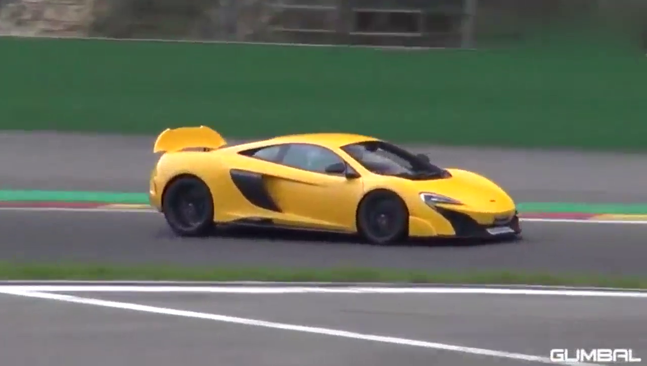 迈凯伦超级跑车，赛道狂飙，听听这声音