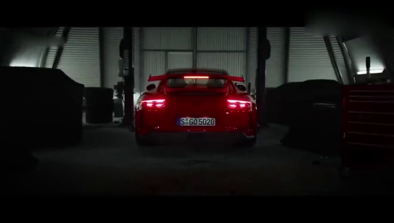 试驾保时捷718 Boxster 拉风敞篷跑车