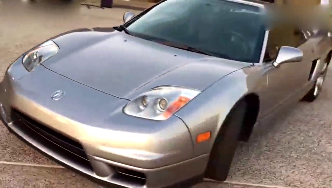 日本国宝级跑车NSX试驾，转弯加速，应对自如