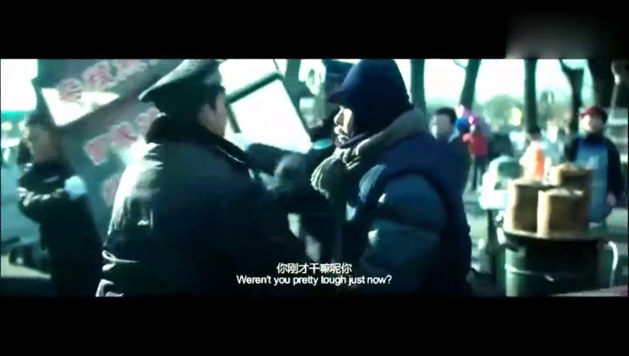 嚣张城管打人,北京老炮儿当街教育