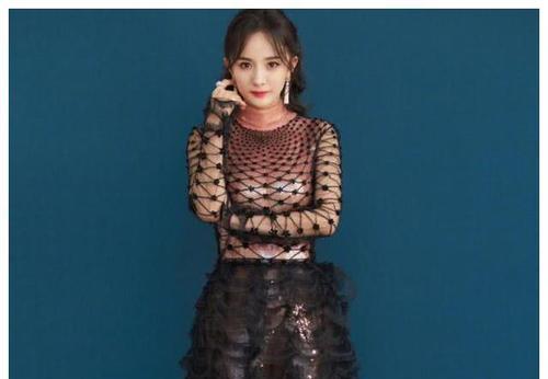 盘点那些十分不合身，但因为是高定，女明星而咬牙含泪穿了的礼服