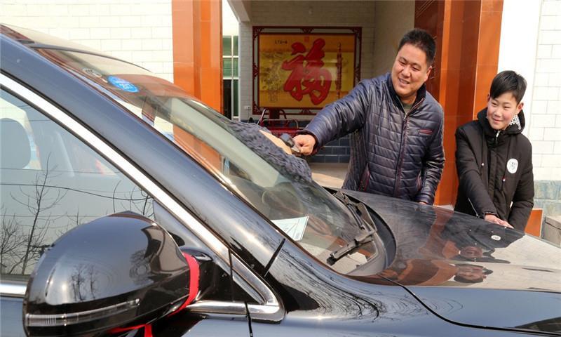 “穷人”养车的3大怪象，专家：尤其是第1种，可笑至极！