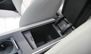 运动风 时尚 科技 智慧 实拍吉利全新缤瑞最美三厢车