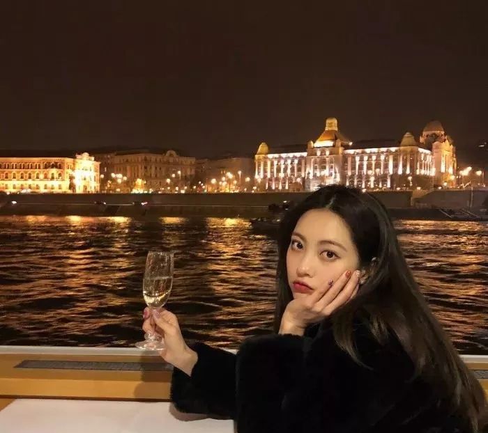 女生ins电脑壁纸可爱,女生电脑背景图小清新 小仙女头像壁纸 | ins风格个性女生头像