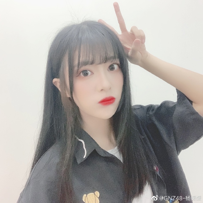 可爱美少女偶像女团gnz48杨媛媛写真美照欣赏