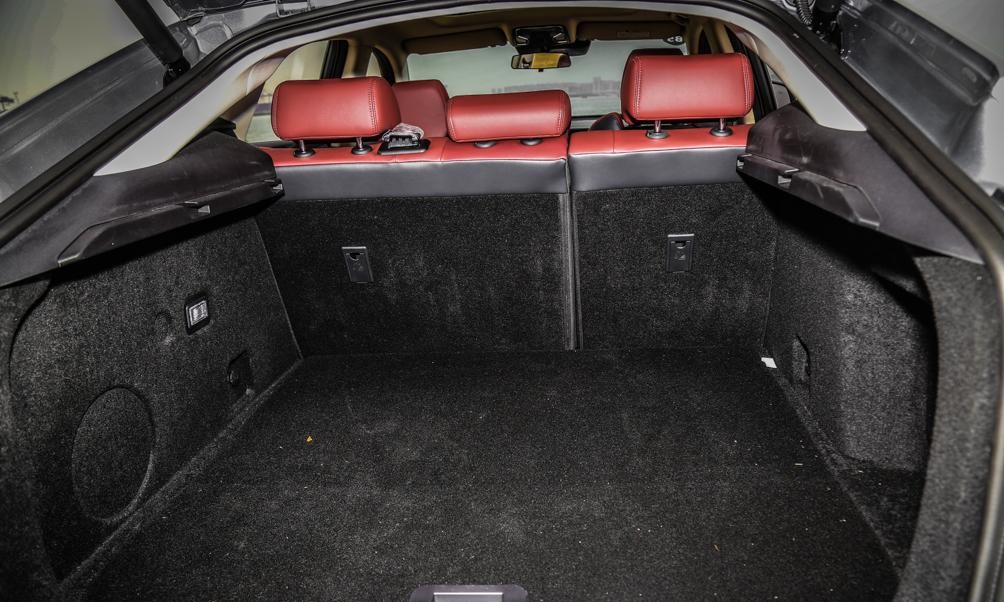 「新车」长安CS85 COUPE上市 官方指导价13.69-16.99万元