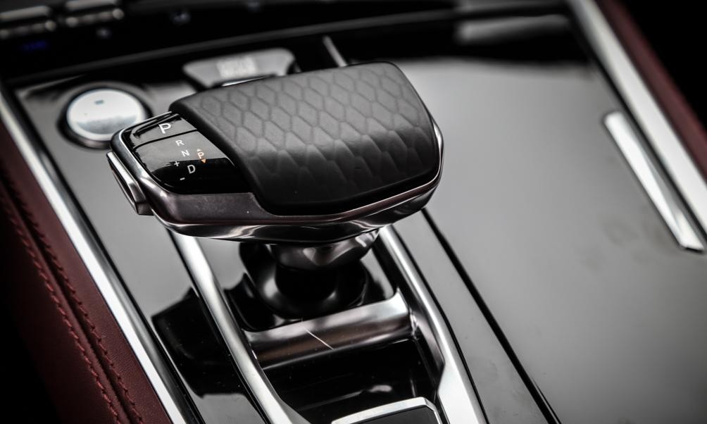 「新车」长安CS85 COUPE上市 官方指导价13.69-16.99万元