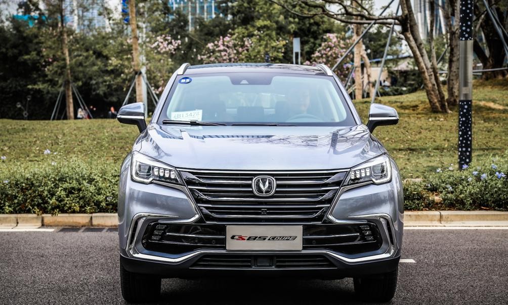 「新车」长安CS85 COUPE上市 官方指导价13.69-16.99万元