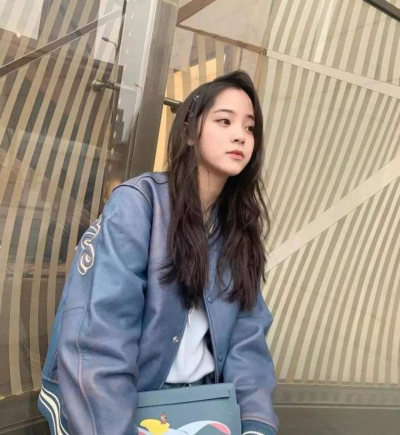 欧阳娜娜回应:为身为中国人而感到骄傲!