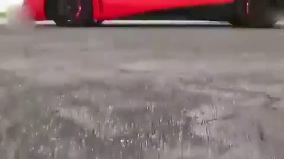 1个亿的帕加尼跑车变形之后,我瞬间傻眼了,真的是霸气十足!